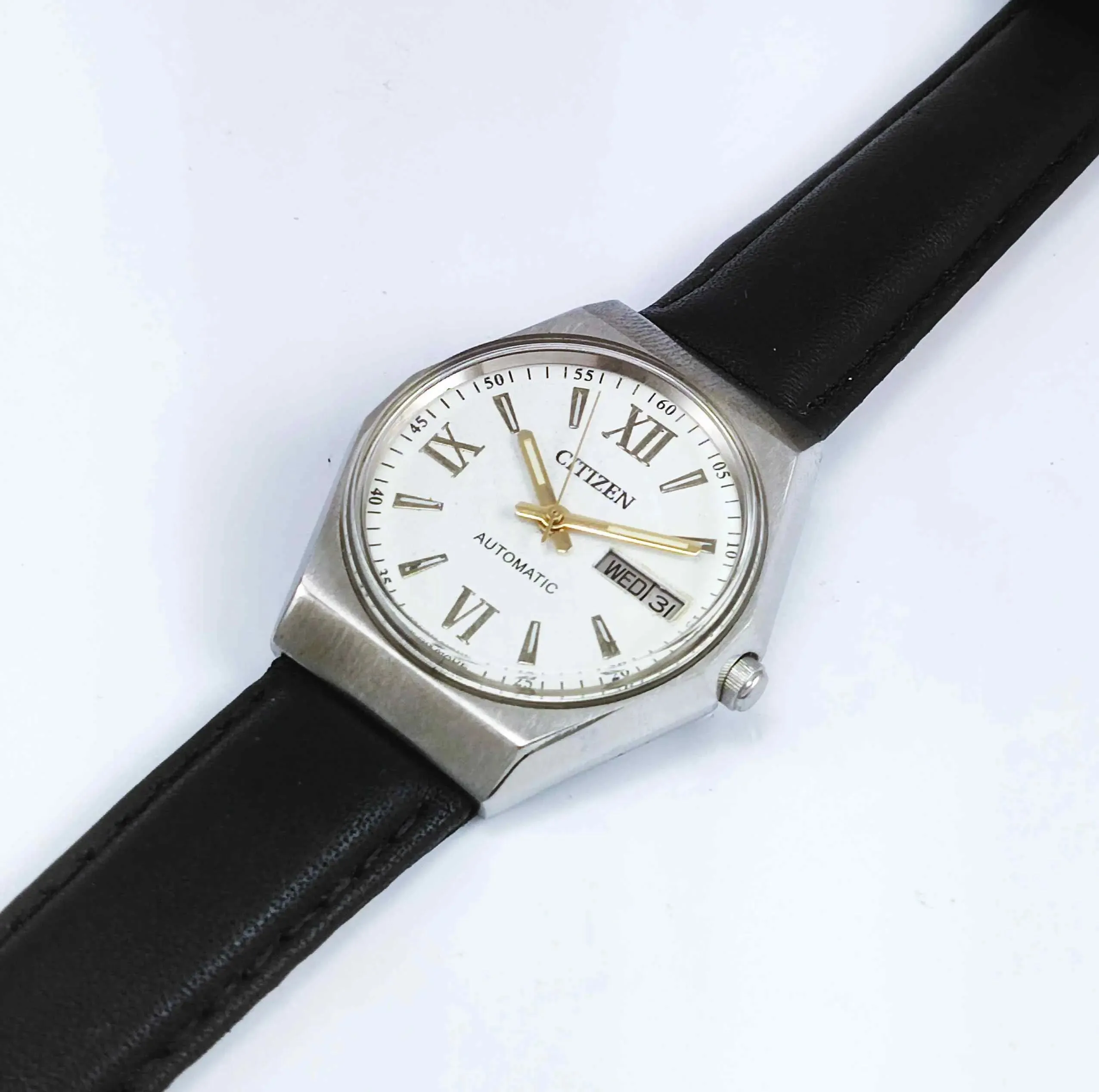 Citizen Automatic 21 Jewels 8200A White Dial Day Date Watch