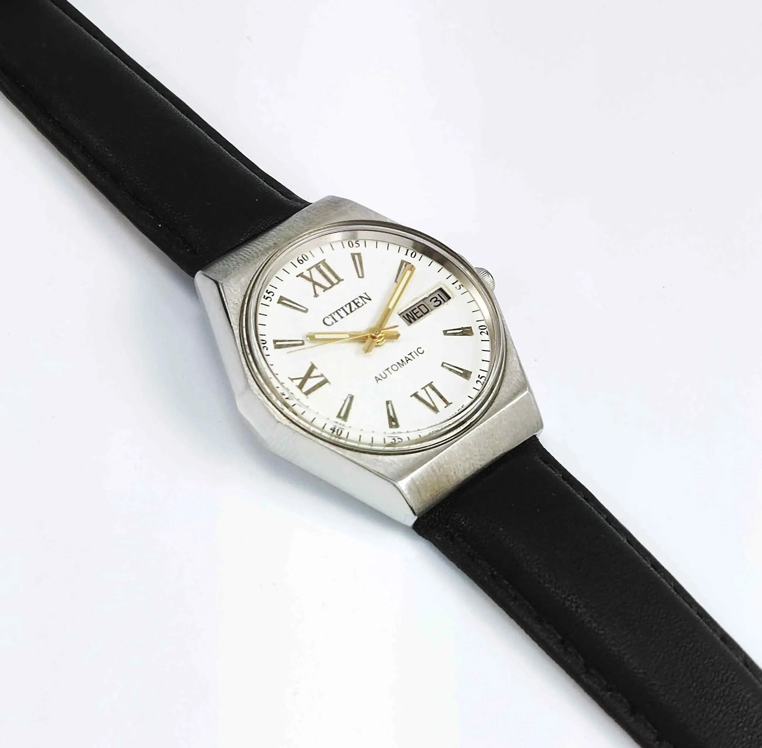 Citizen Automatic 21 Jewels 8200A White Dial Day Date Watch