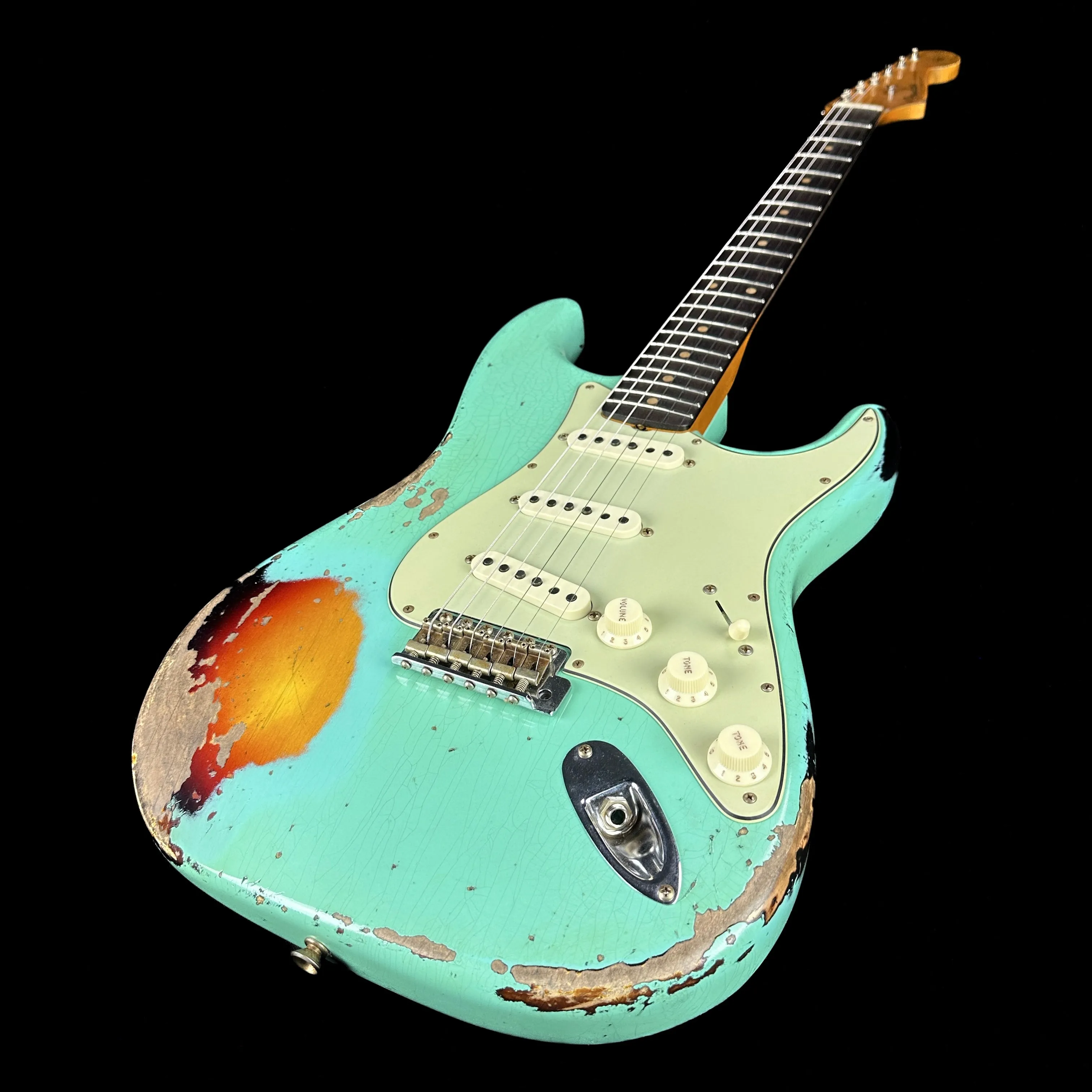 Fender Custom Shop Limited Edition 62 Strat Heavy Relic Faded Aged Sea Foam Green Over 3 Color Sunburst w/case