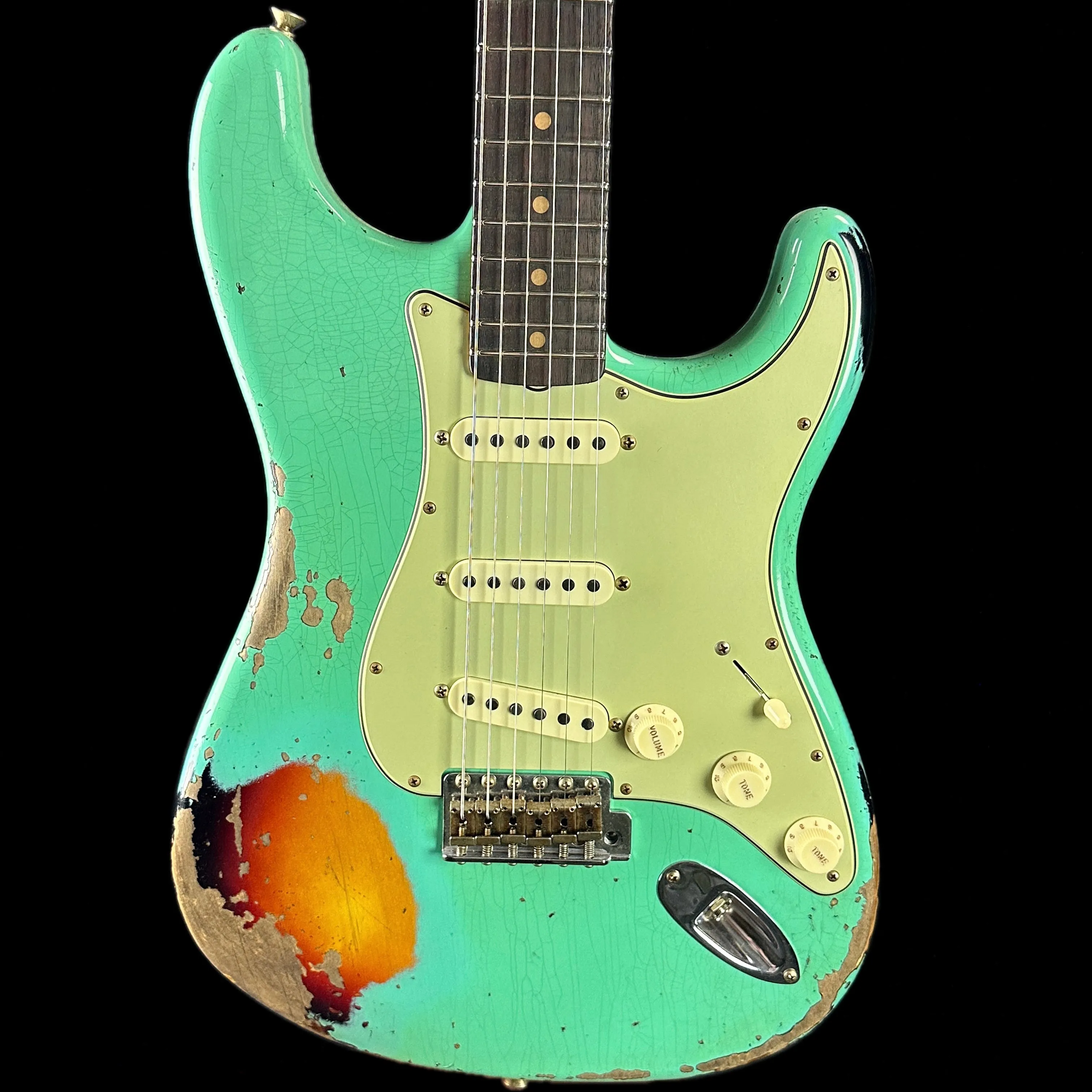 Fender Custom Shop Limited Edition 62 Strat Heavy Relic Faded Aged Sea Foam Green Over 3 Color Sunburst w/case