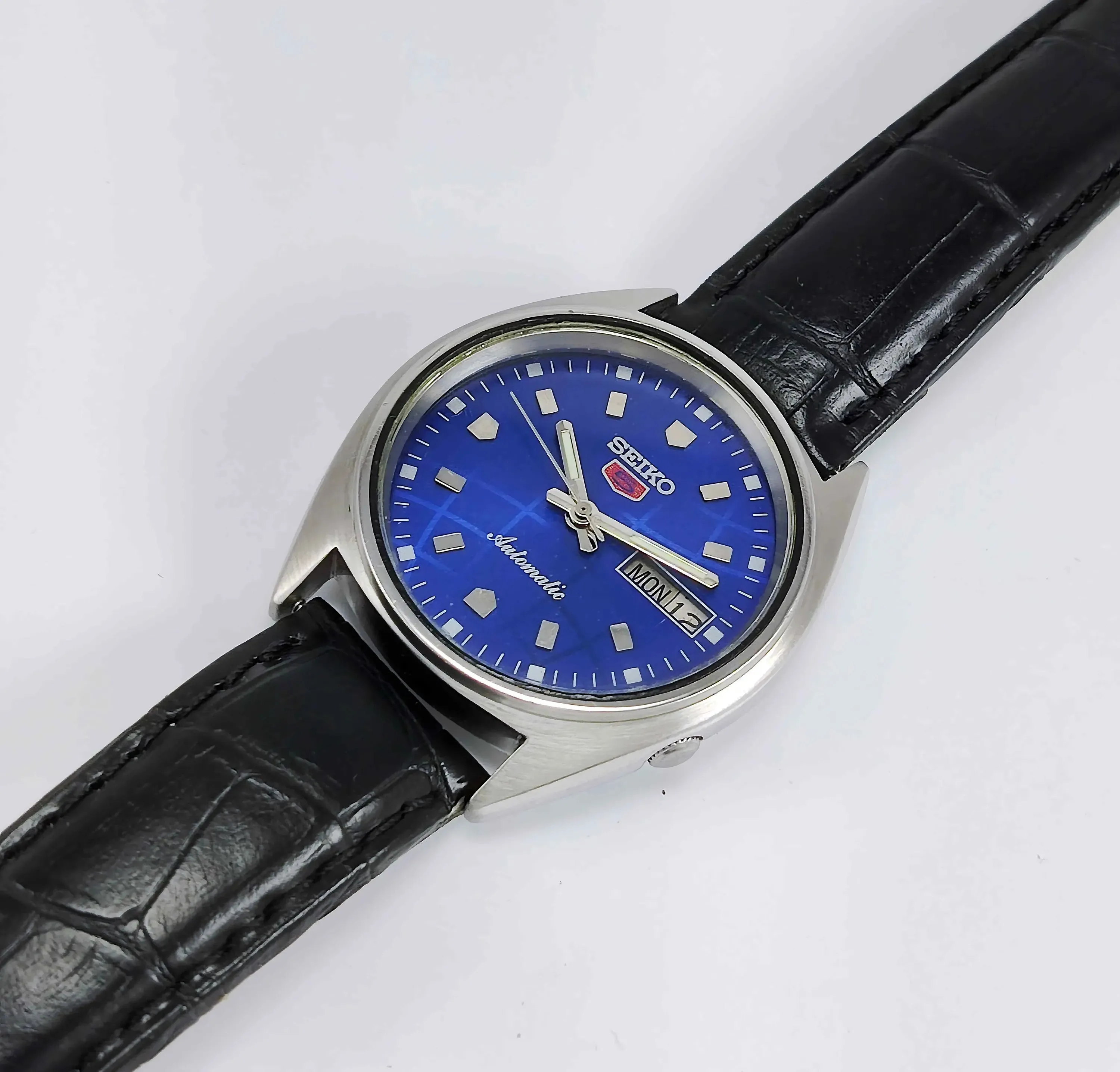 Seiko 5 Automatic-7019A Analog Blue Dial 21 Jewels Analog Day Date Men's Mechanical Watch
