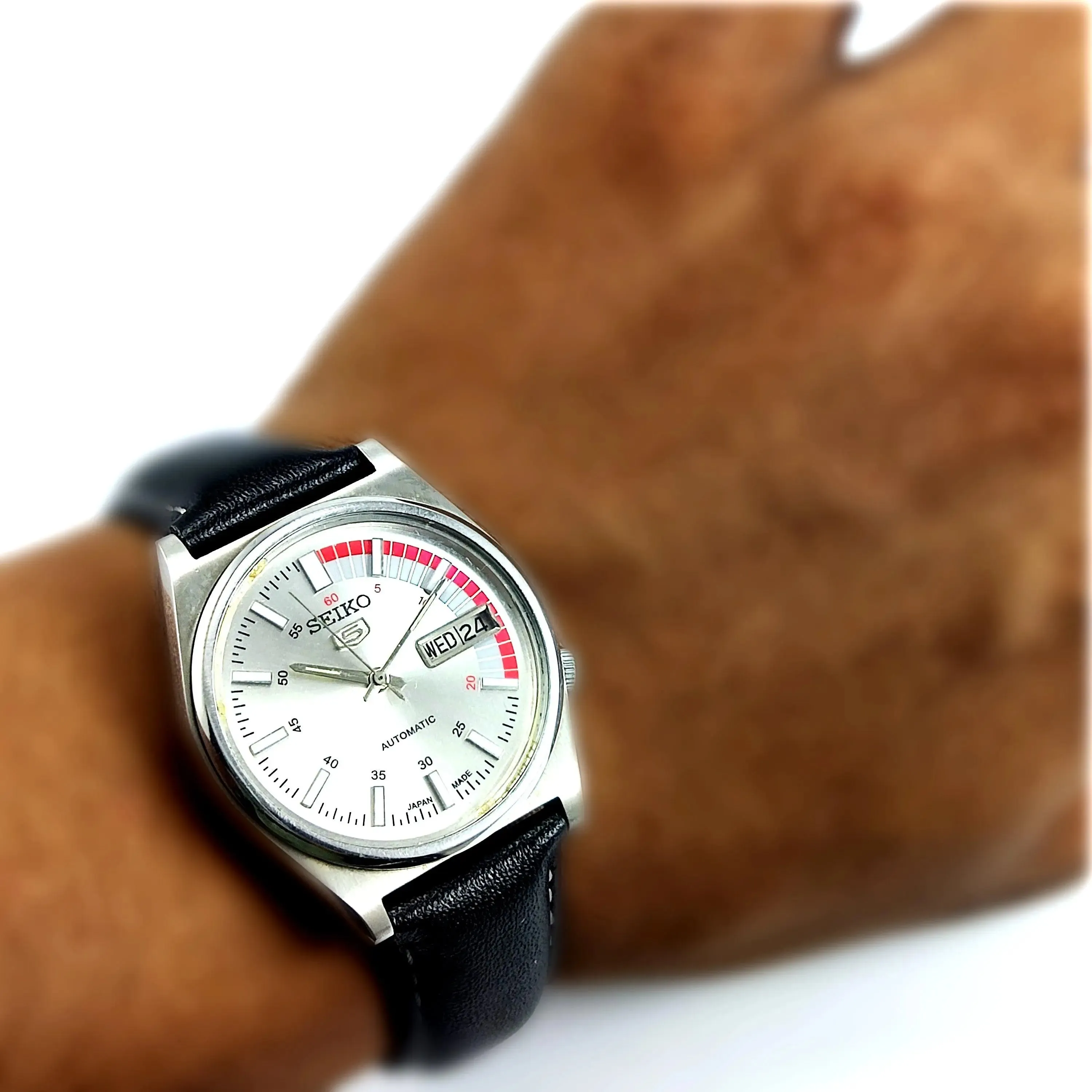 Seiko 5 Mechanical Automatic-7019A Silver Dial 21 Jewels Day Date Men's Wrist Watch