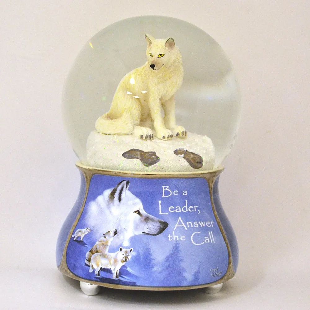 The Bradford Exchange Spirits Within Musical Wolf Glitter Globe: Arctic Champion by Eddie Lepage 5.75-inches